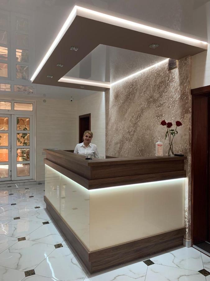 Lileya Hotel Polyana  Buitenkant foto