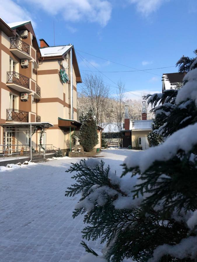 Lileya Hotel Polyana  Buitenkant foto