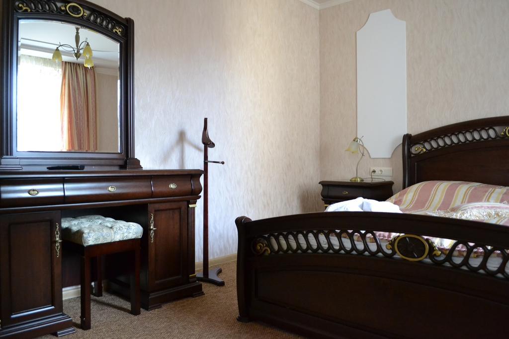 Lileya Hotel Polyana  Buitenkant foto